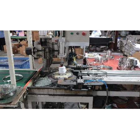 全（quán）自動劃圓鑽孔機